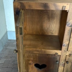 カントリー ナチュラルウッドハート型キャビネットの画像