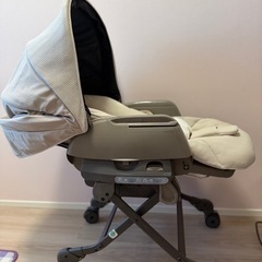 コンビ　電動　ハイローチェア　ネムリラの画像