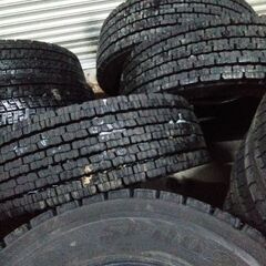 245/70-19.5の画像