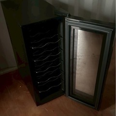 (運搬費込)(即日、深夜ok)ワインセラー🍷12本収納‼️レア商品‼️コンパクト‼️の画像