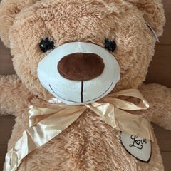 大きいくまのぬいぐるみの画像