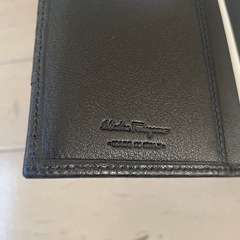 美品！フェラガモ長財布　黒　　の画像
