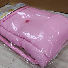 美品　未使用品　クツワ 子供用防災ずきん　防炎製品　学校椅子に取付可・背もたれ・座布団 ピンク　KZ002PK　日本製　日本防災協会認定　クツワ／子供用防災ずきん（KZ002）地震や火災の危険から頭部を守る！燃えにくい生地を使用した安心設計　の画像