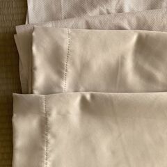 遮光カーテンとミラーレースセットの画像