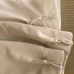 遮光カーテンとミラーレースセットの画像