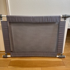 【20％オフ実施中】西松屋シンプルフェンス　ベビーフェンス　ベビーゲートの画像