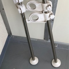 室外用物干し突っ張り棒の画像