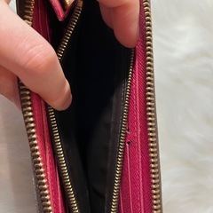 LOUIS VUITTON財布の画像