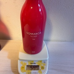 お取引き中 
カラーシャンプーとトリートメント ホーユーサロン用 ピンク 残量約半分の画像