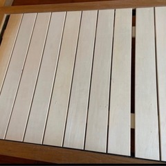 シングルベッド（木製フレーム）の画像