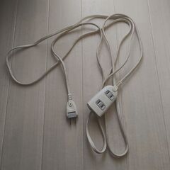 延長コード　３ｍ　中古　テーブルタップの画像