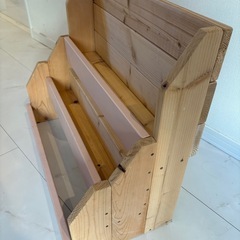 【無料】　ハンドメイド　絵本棚の画像