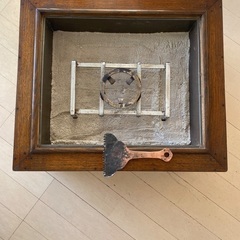 時代物 可愛らしい手炙り火鉢 五徳 灰ならし付きの画像