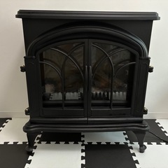 暖炉型ファンヒーターの画像