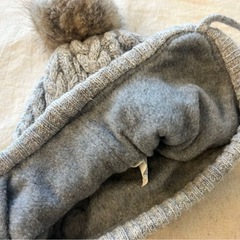 【美品】ベビー/ ポンポン付きニット帽の画像