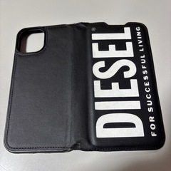 DIESEL iPhone15カバーの画像