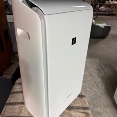 シャープ 衣類乾燥 除湿機 CV-RH140-W ハイブリッド方式 14L/日 年中速乾タイプ プラズマクラスター25000 部屋干し 消臭 広角ワイドルーバーの画像