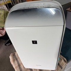 シャープ 衣類乾燥 除湿機 CV-RH140-W ハイブリッド方式 14L/日 年中速乾タイプ プラズマクラスター25000 部屋干し 消臭 広角ワイドルーバーの画像