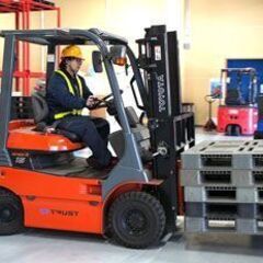 【高時給】フォークリフト業務★安定安心長期的に働けるお仕事♪の画像