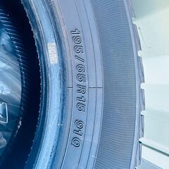 スタッドレスタイヤ（15インチ）の画像