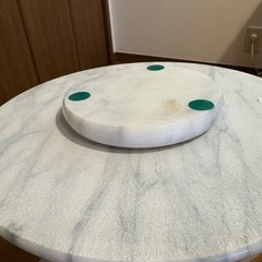 天然大理石の回転台の画像