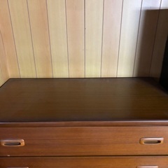 タンス、おおまかなサイズ奥行き40cm横90cm高さ135cmの画像