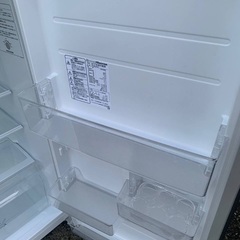 🌸Hisense ノンフロン冷凍冷蔵庫  HR-B2302の画像