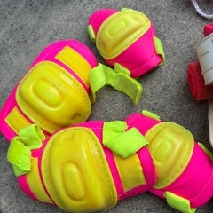 ローラースケートセットの画像