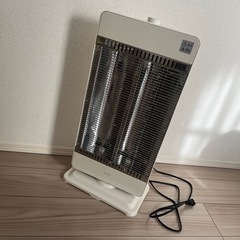 取引中【新品】アイリスプラザ アイリスオーヤマ　電気ストーブ　小型ヒーター　CH-IR900W　　の画像