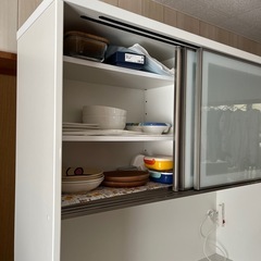 食器棚の画像