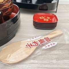 昭和レトロちらし寿司 寿司桶 ちらし寿司容器5個セット 杓文字付き 金色花模様の画像