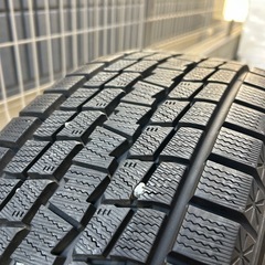 GOOD YEAR 225/65R17 スタッドレスタイヤ・ホイールセットの画像