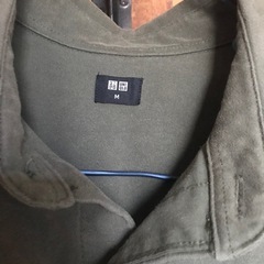 値下げユニクロシャツの画像