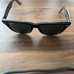 𝗥𝗮𝘆 𝗕𝗮𝗻サングラス の画像