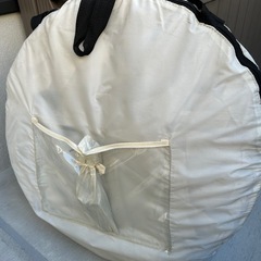 ポップアップテントの画像