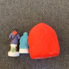 陶器製の人形の画像