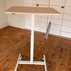 【状態綺麗】昇降デスクの画像