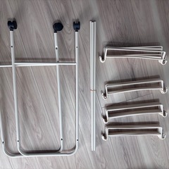 スラックスハンガーラックの画像