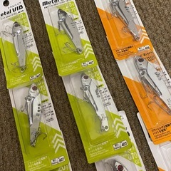 メタルバイブとマイクロジグ16個まとめ売りの画像