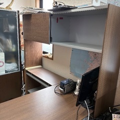 オカムラ　デスクの画像