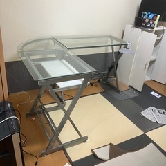 L型　ガラスPCデスク　引取期間限定の画像