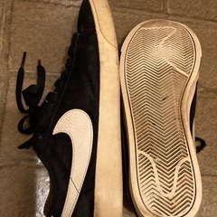 NIKE スニーカー　ブラック　スエード調の画像