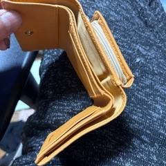三つ折りサイフコンパクトの画像