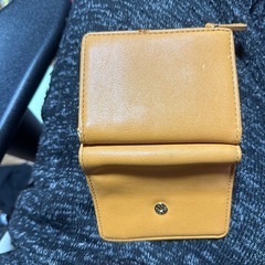 三つ折りサイフコンパクトの画像