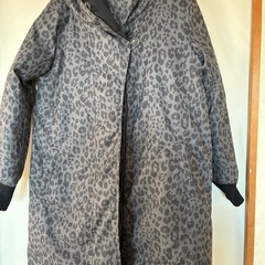 ローリーファーム　リバーシブルダウンコートの画像