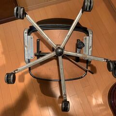 ✨【早い者勝ち/価格交渉OK】✨重厚感アーム付社長椅子★リクライニング機能付き役員チェア（黒）の画像