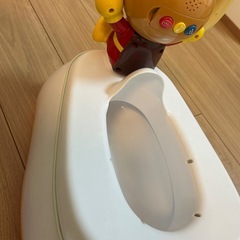 アンパンマンおまるの画像