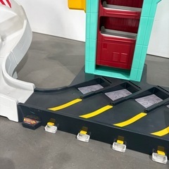 ディズニー トミカカーズレバーで連続発進 ダイナミックタワーの画像