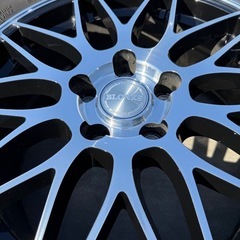 ブリジストン スタットレスタイヤ 17インチの画像