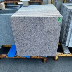 色々コーナー【御影石】だいたい600角　 石材 大理石 御影石 砂利 庭石 ロックガーデンなどの画像